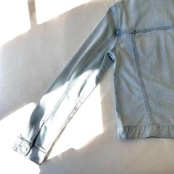 DECJUBA Denim Jacket - Picture 13 of 15